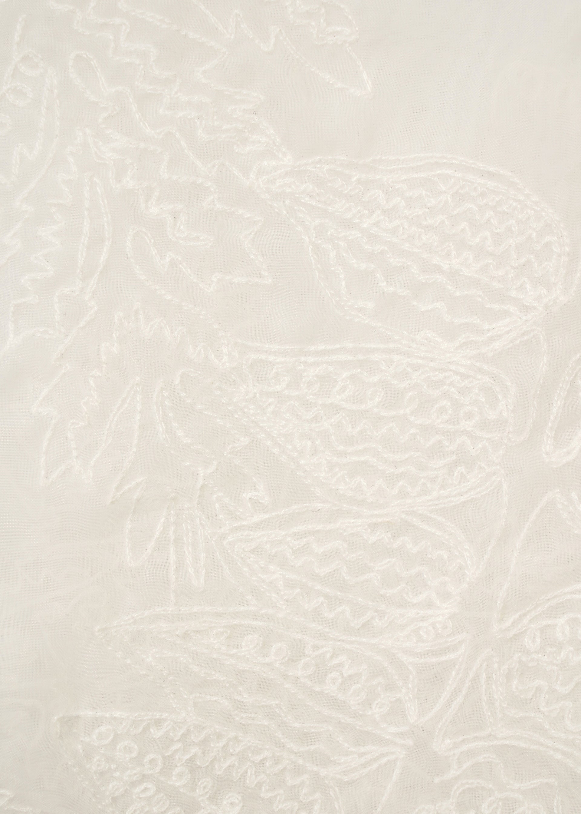 A detail shot of the HAAT GLASSLEAF TOTE JANUARY bags.
