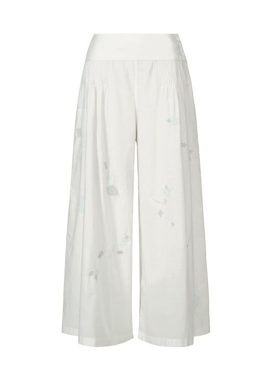 A product shot of the HAAT DAMI LEAVES trousers in white (01).
