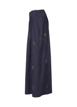 A detail shot of the HAAT DAMI LEAVES trousers.