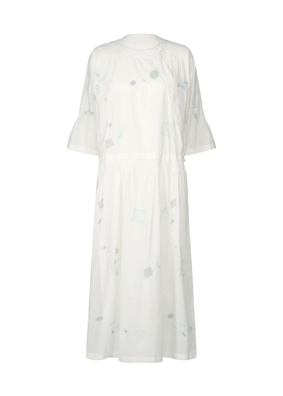 A product shot of the HAAT DAMI LEAVES dress in white (01).