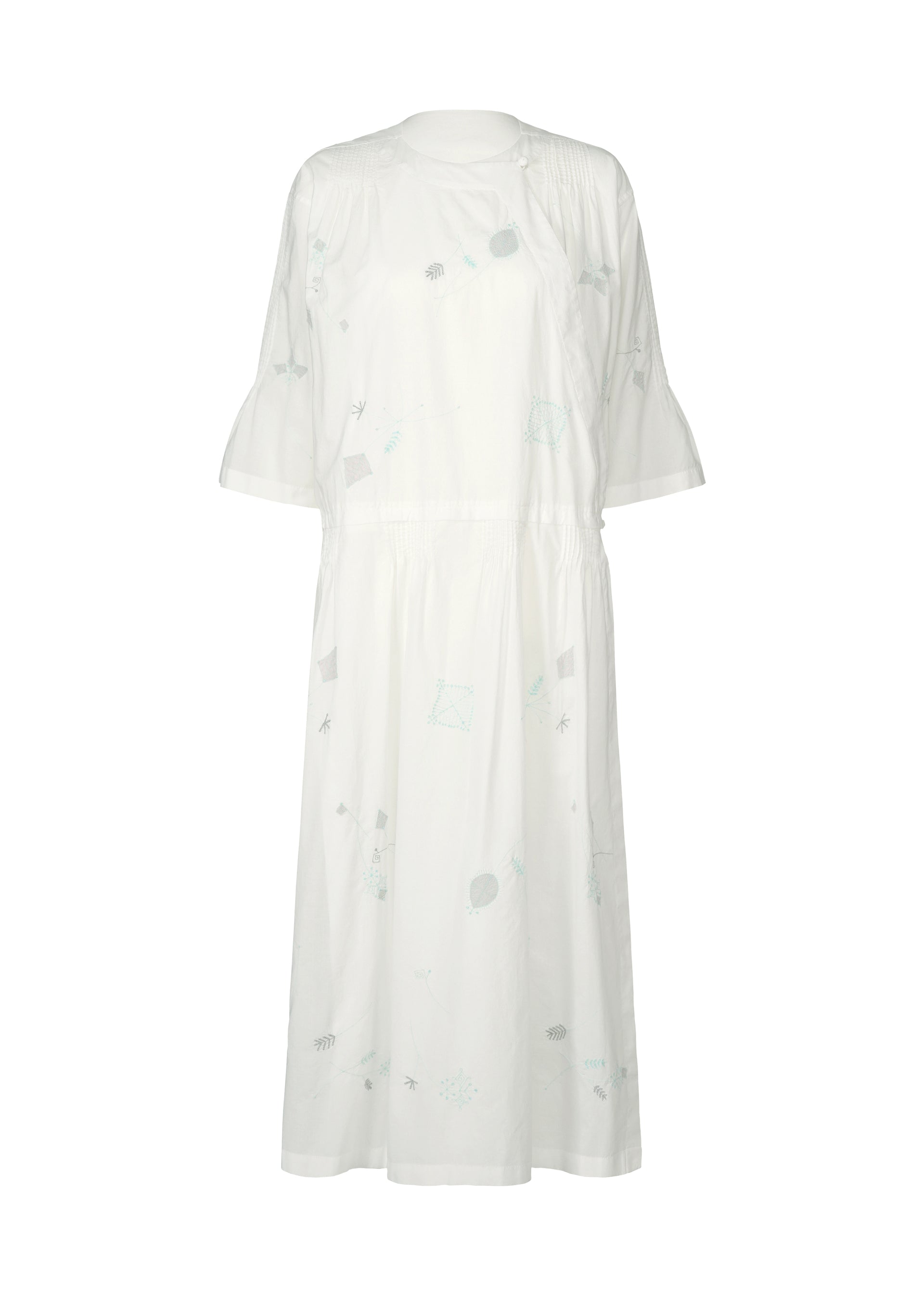 A product shot of the HAAT DAMI LEAVES dress in white (01).