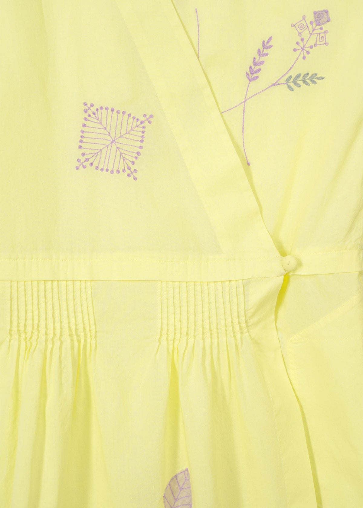 A detail shot of the HAAT DAMI LEAVES dress.