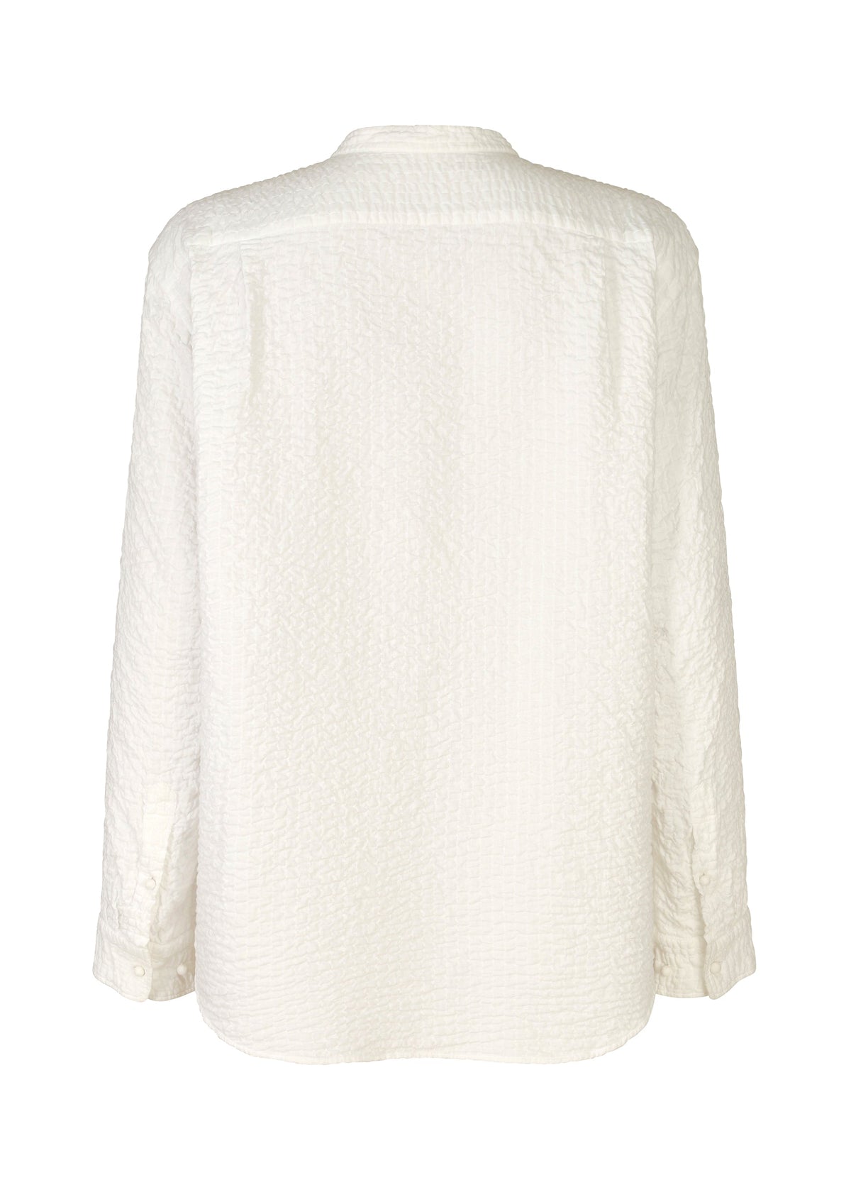 A detail shot of the HAAT 3 MUL MACHINE KABIRA '26SS clothing.