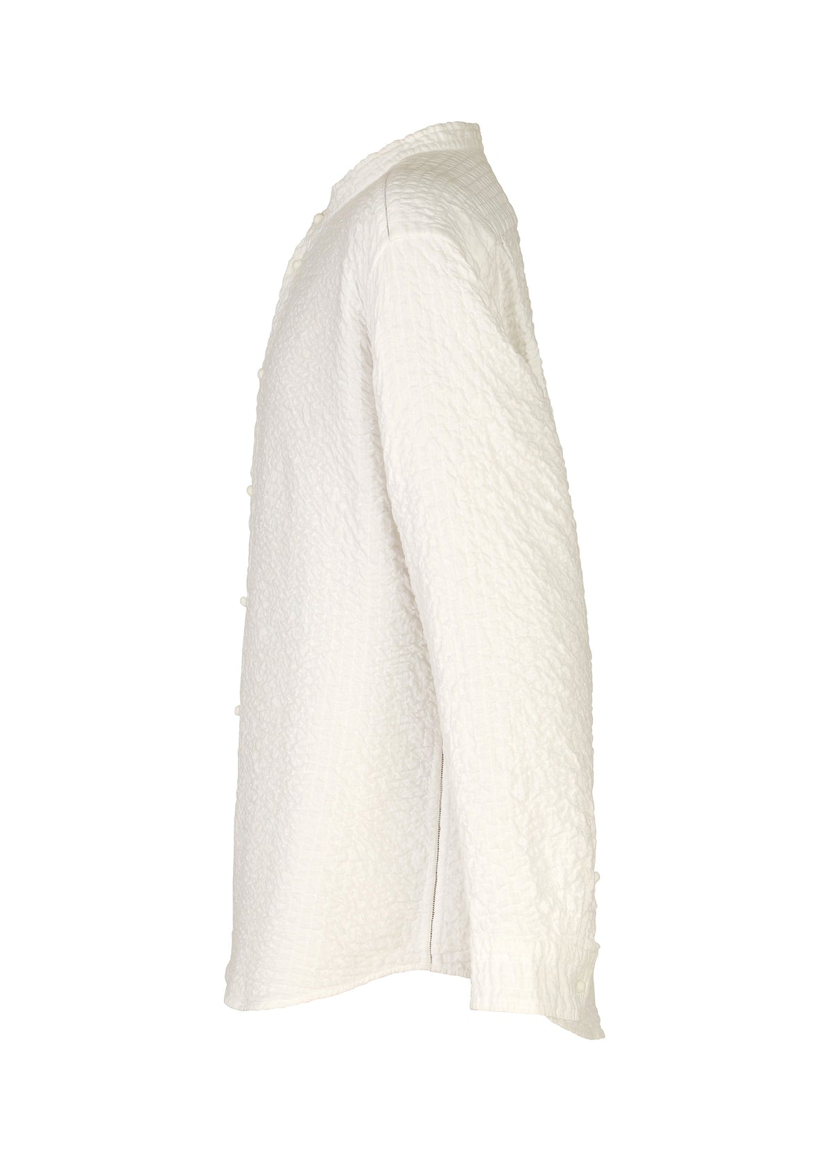 A detail shot of the HAAT 3 MUL MACHINE KABIRA '26SS clothing.