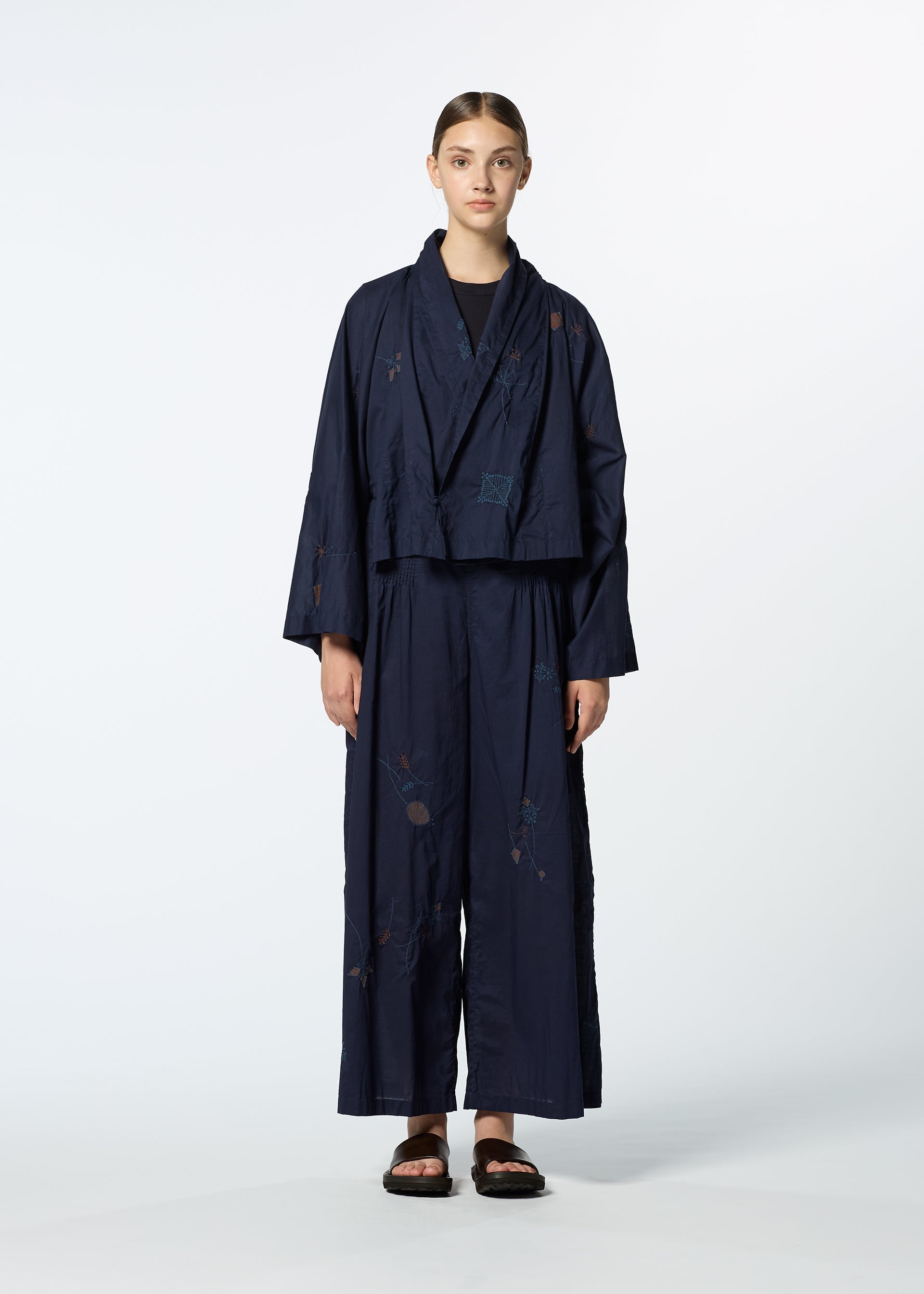 A model wears the HAAT DAMI LEAVES cardigan.