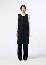 A model wears the HaaT SAKIORI sakiori-long-vest-black.
