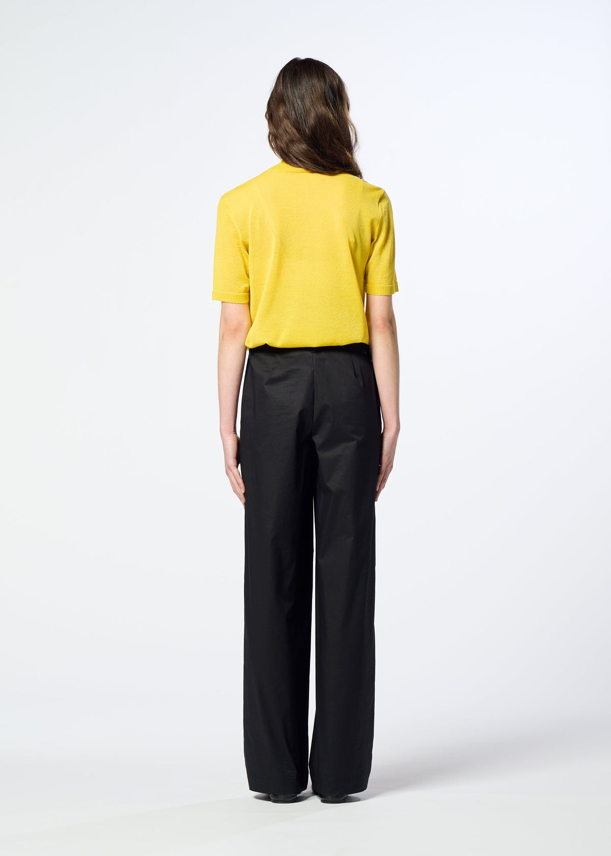 A model wears the HaaT COTTON STRETCH BOTTOM cotton-stretch-bottom-full-length-trousers-brown.