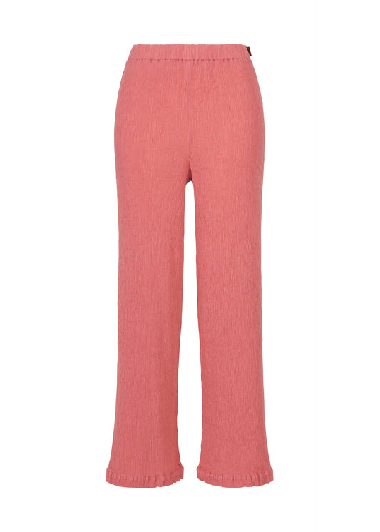 A product shot of the HaaT KYO CHIJIMI AUGUST trousers in coral.