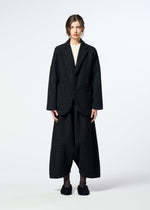 A model wears the HaaT SAKIORI sakiori-trousers-black.