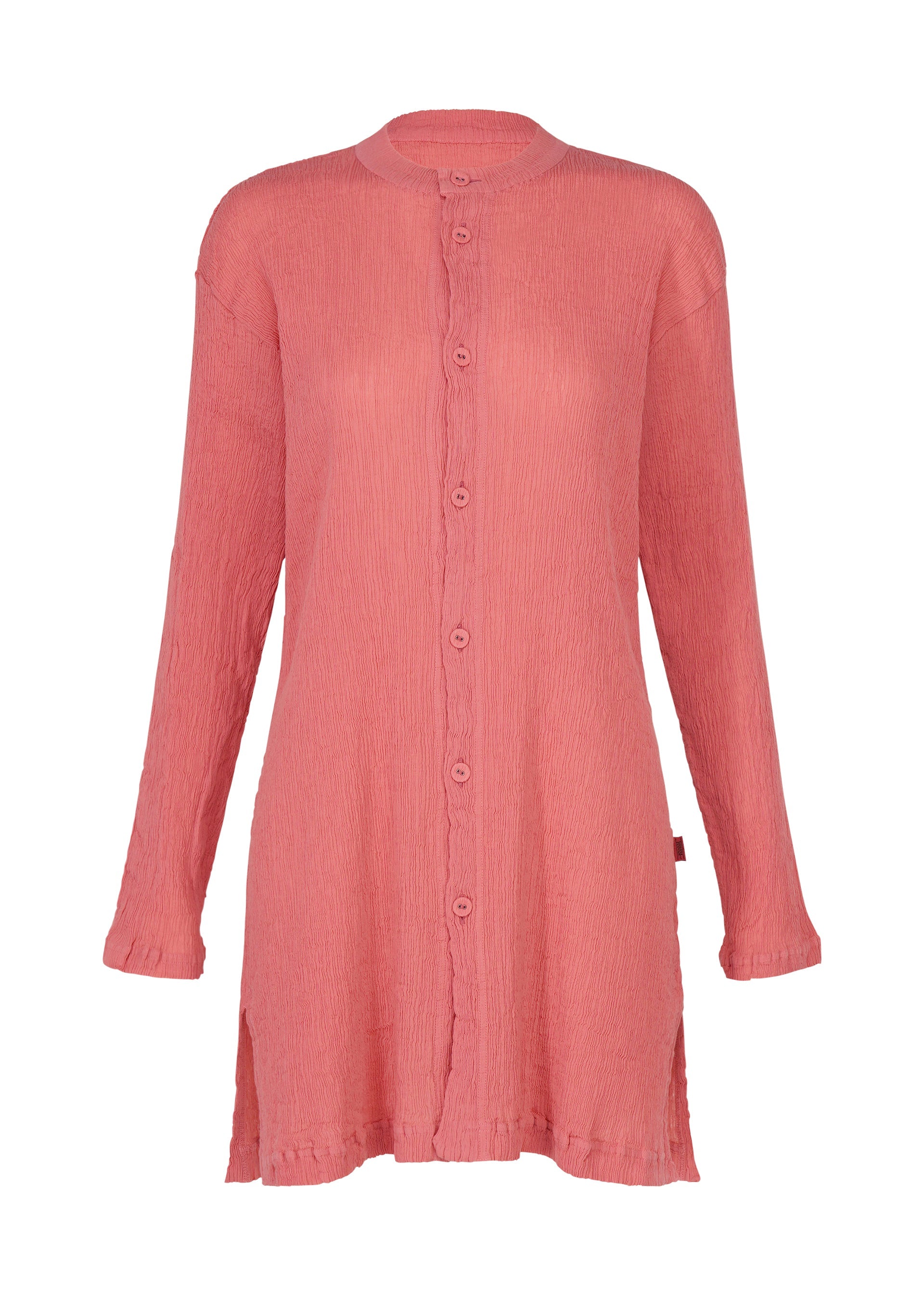 A product shot of the HaaT KYO CHIJIMI AUGUST cardigan in coral.