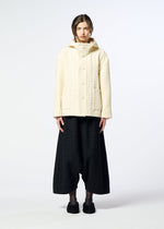 A model wears the HaaT SAKIORI sakiori-cardigan-black.