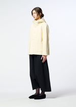 A model wears the HaaT SAKIORI sakiori-cardigan-black.