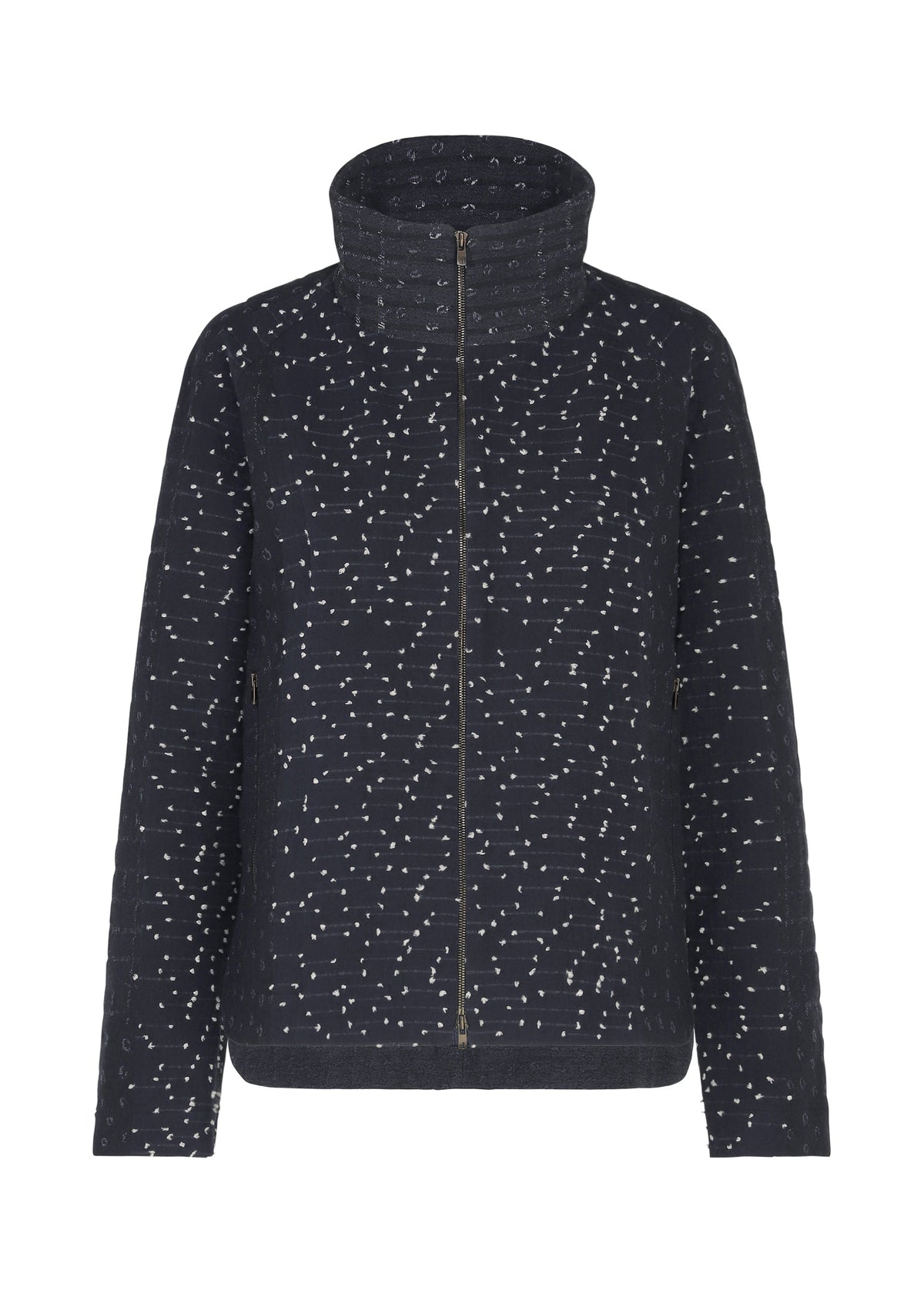 A product shot of the HaaT COLLAGE STRETCH Ⅰ cardigan in navy.