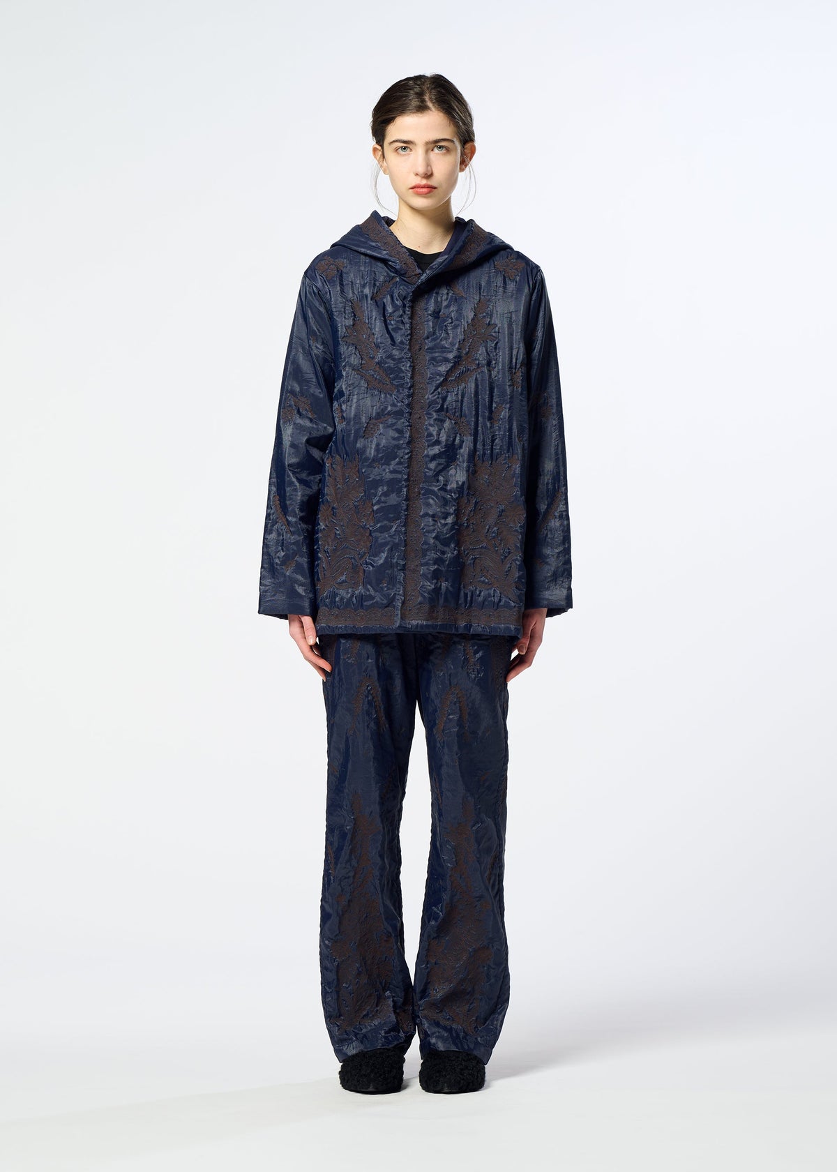 A model wears the HaaT DELICATE FLORAL BHILL delicate-floral-bhill-jacket-almost-black.