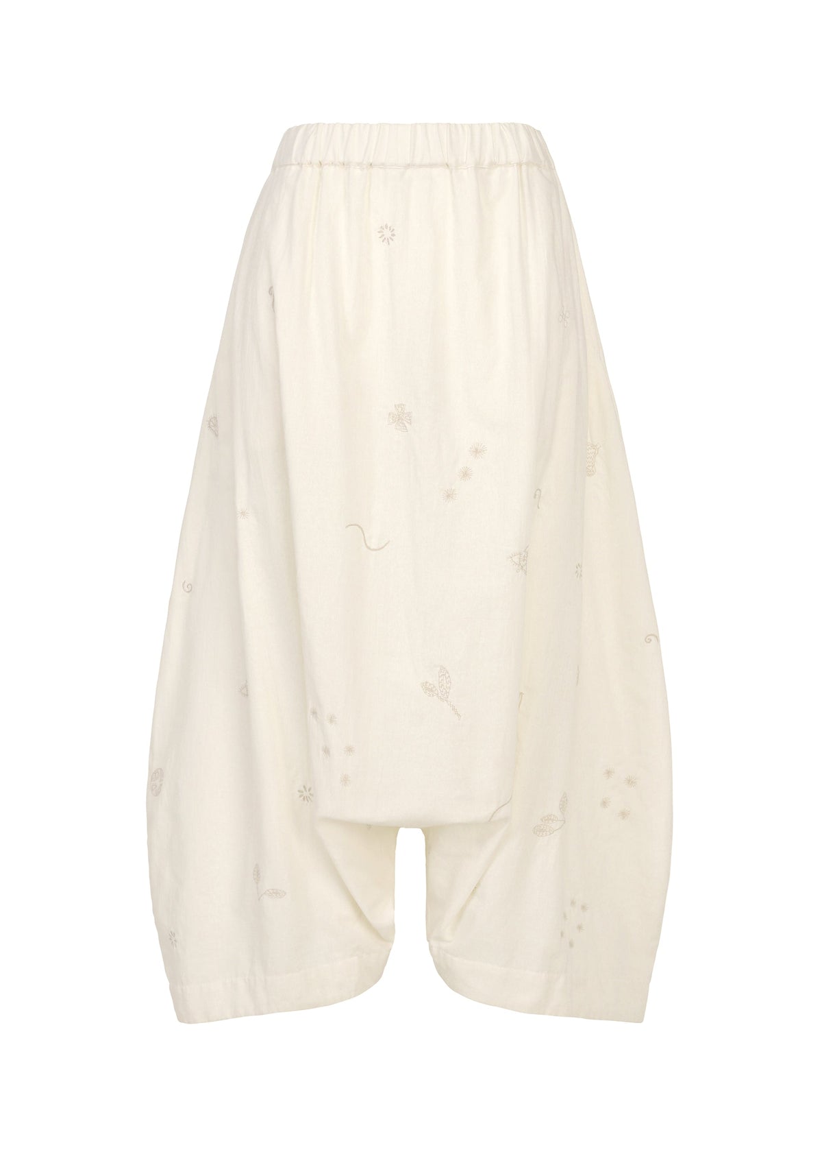 A product shot of the HaaT MULMUL BHILL trousers in ecru.