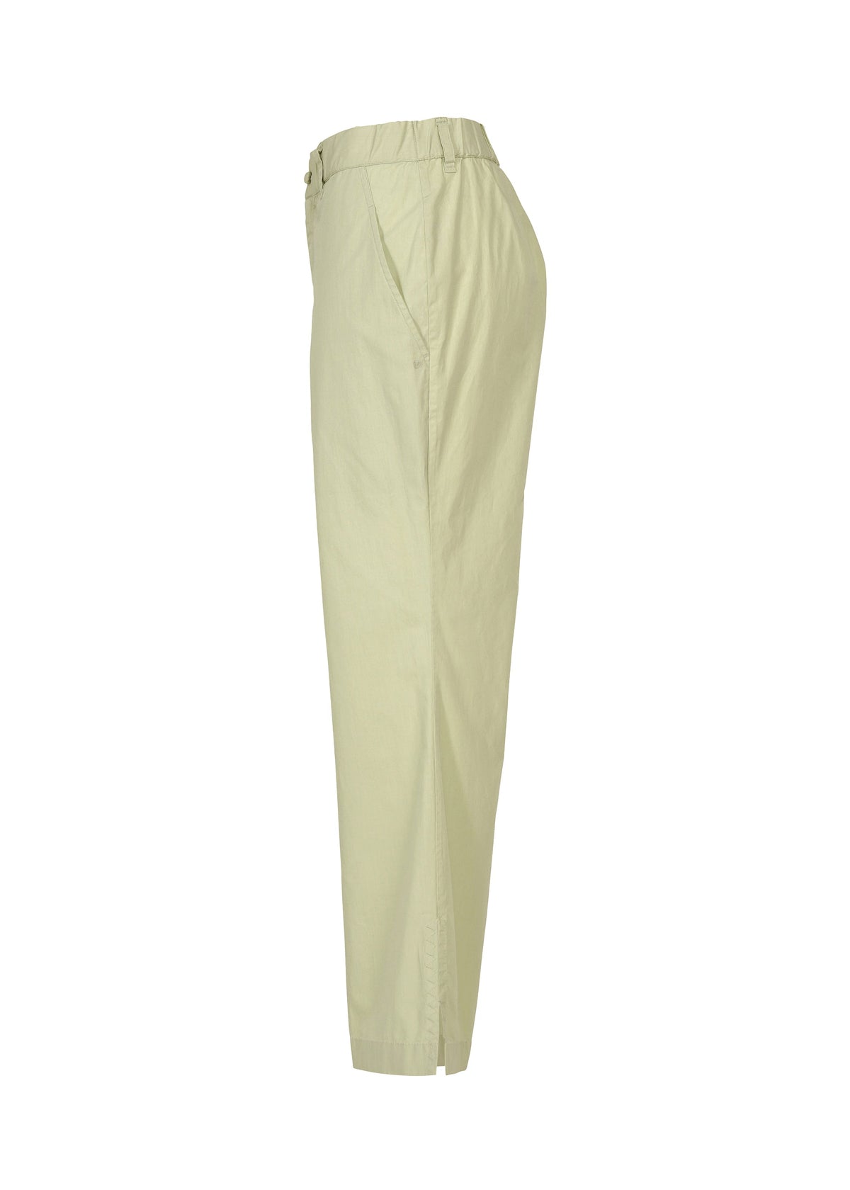 A detail shot of the HaaT KANGRI POCKET DOT trousers.