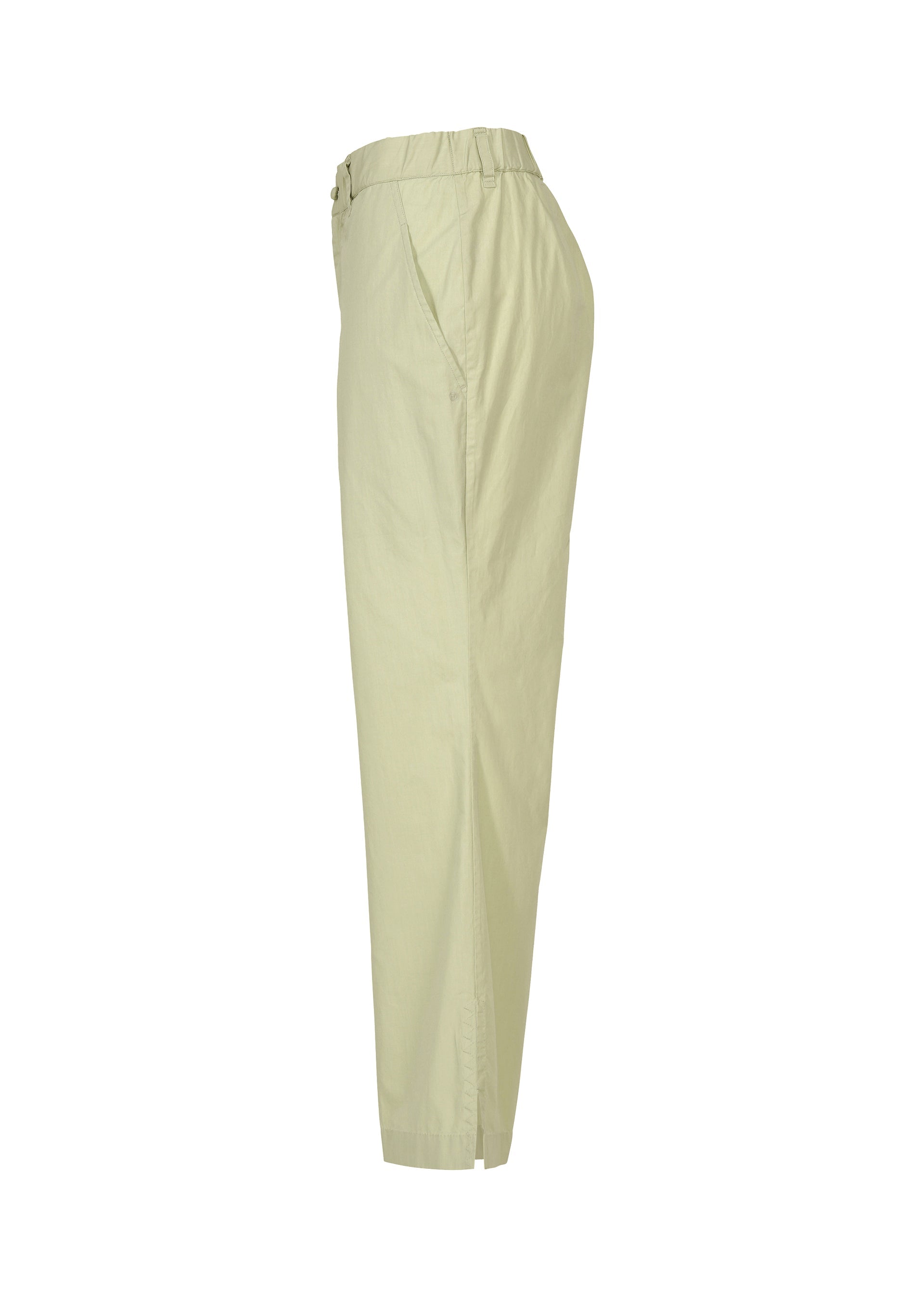 A detail shot of the HaaT KANGRI POCKET DOT trousers.