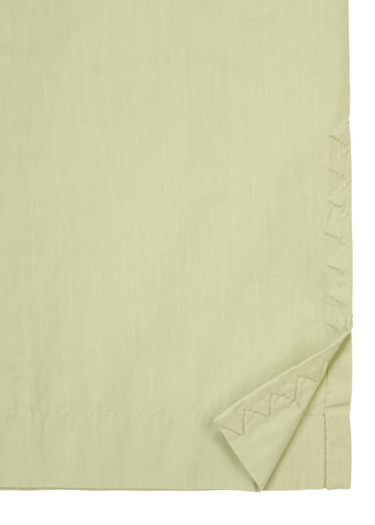 A detail shot of the HaaT KANGRI POCKET DOT trousers.