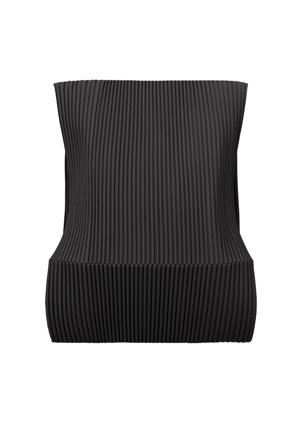 A product shot of the HOMME PLISSÉ ISSEY MIYAKE PLEATS BACKPACK bag in black (15).