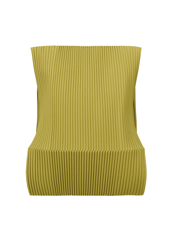 A product shot of the HOMME PLISSÉ ISSEY MIYAKE PLEATS BACKPACK bag in green tea (66).