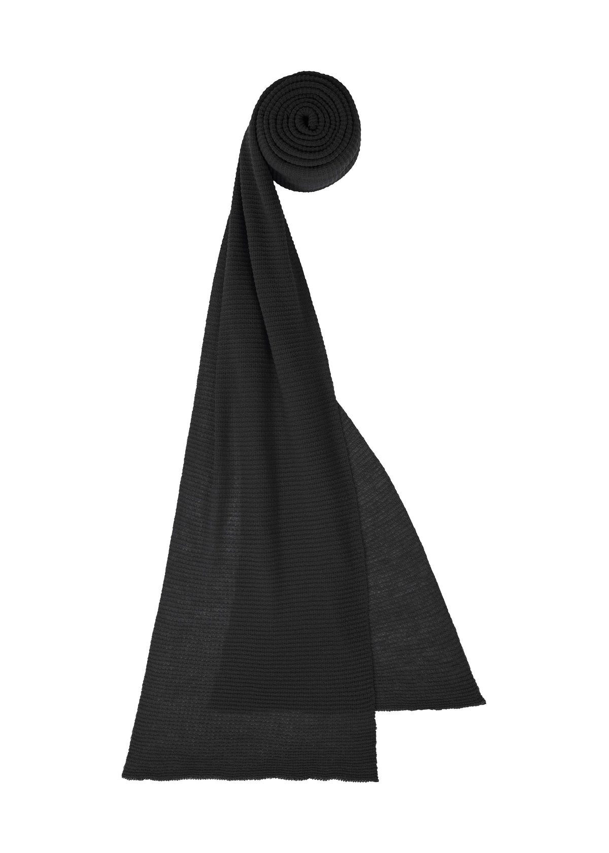 A product shot of the HOMME PLISSÉ ISSEY MIYAKE TURBINE SCARF stole in black (15).