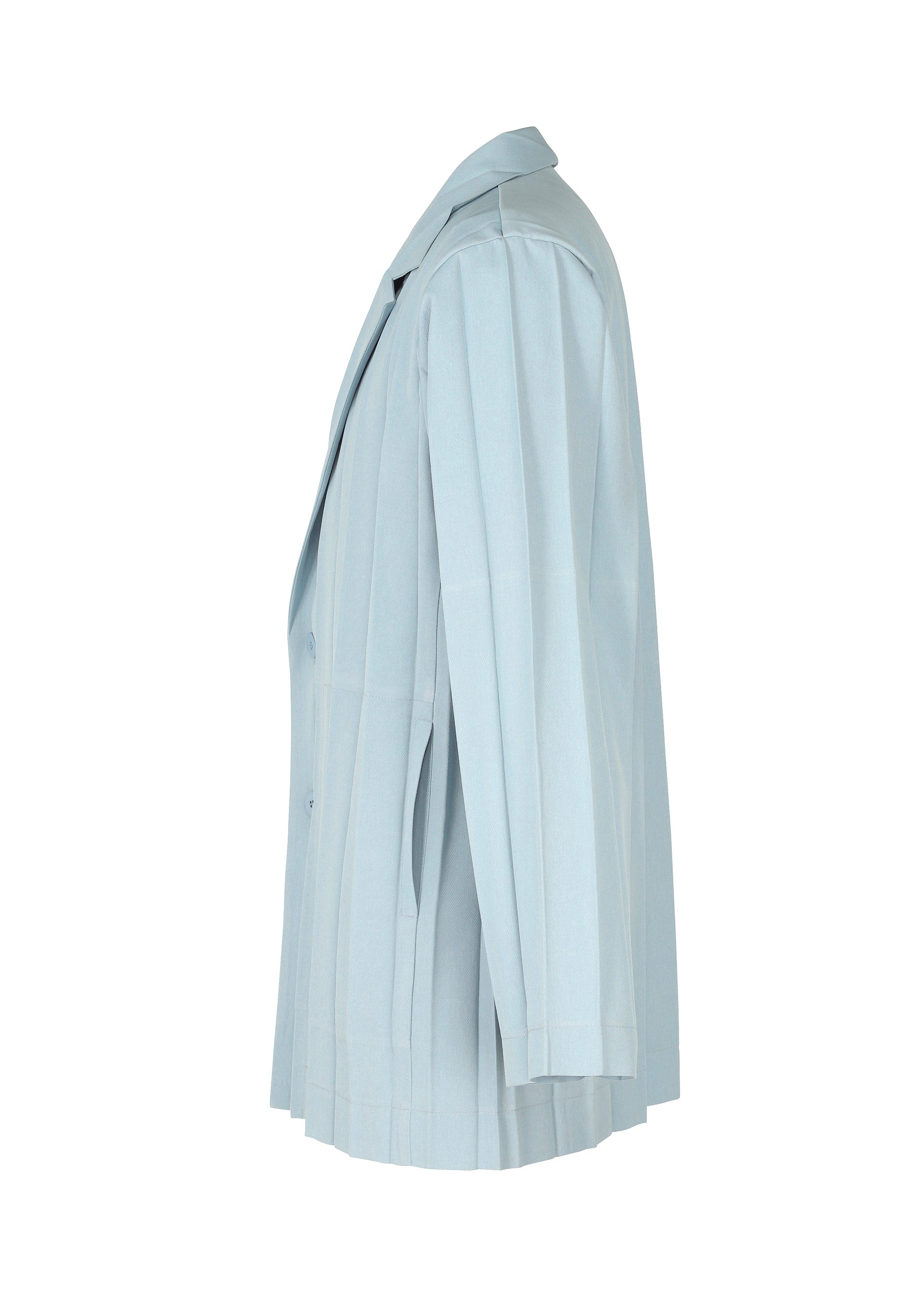A detail shot of the HOMME PLISSÉ ISSEY MIYAKE EDGE ENSEMBLE jacket.