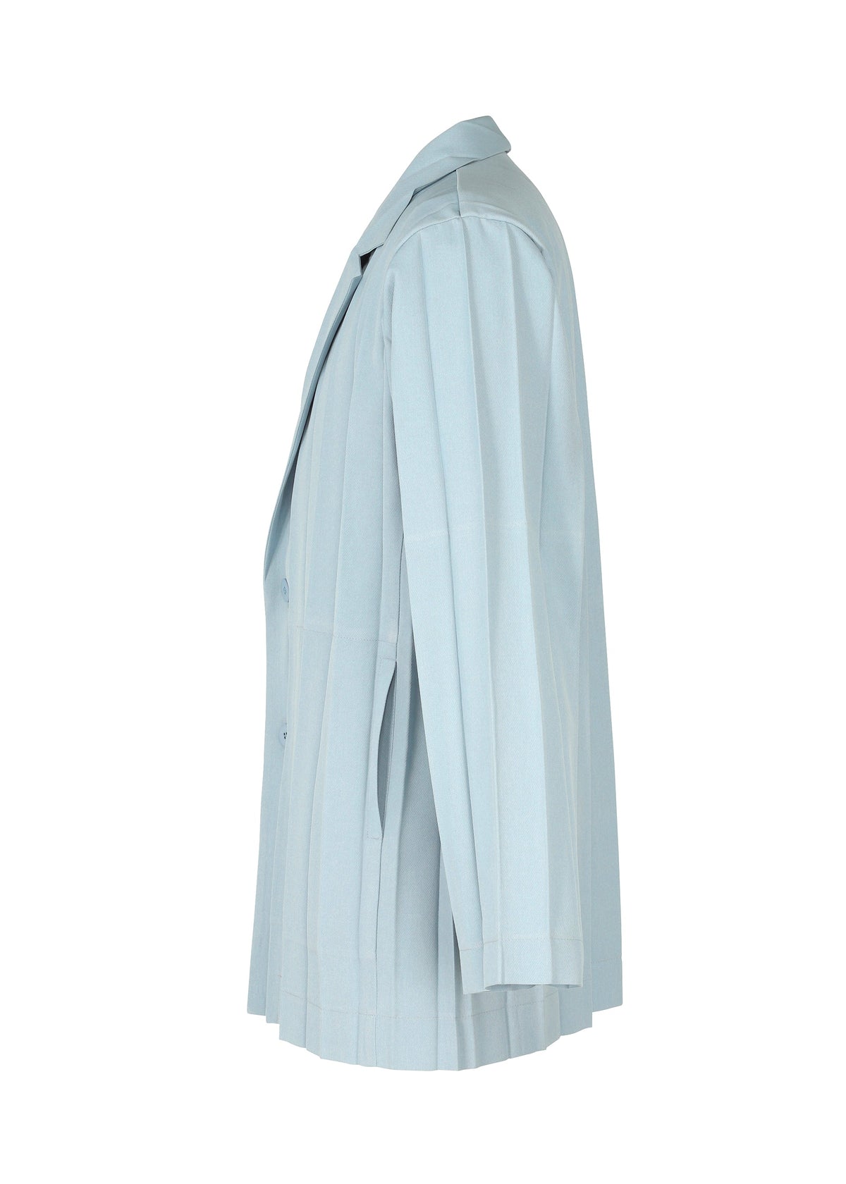 A detail shot of the HOMME PLISSÉ ISSEY MIYAKE EDGE ENSEMBLE jacket.