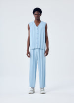 A model wears the HOMME PLISSÉ ISSEY MIYAKE EDGE ENSEMBLE vest.