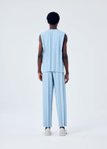 A model wears the HOMME PLISSÉ ISSEY MIYAKE EDGE ENSEMBLE vest.