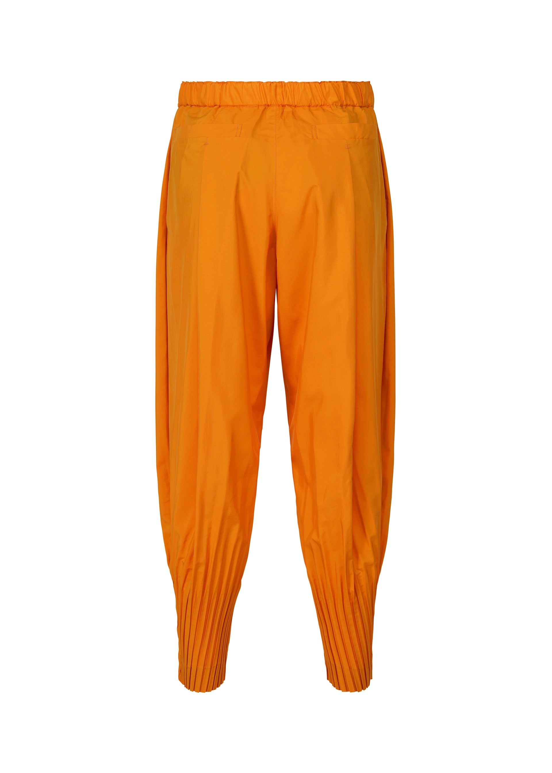 A detail shot of the HOMME PLISSÉ ISSEY MIYAKE CASCADE trousers.