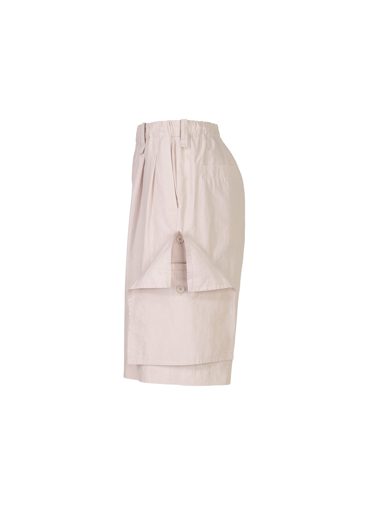 A detail shot of the HOMME PLISSÉ ISSEY MIYAKE FRESHEN trousers.