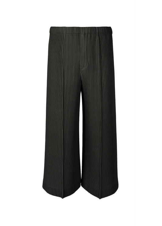 A product shot of the HOMME PLISSÉ ISSEY MIYAKE MC JUNE trousers in .