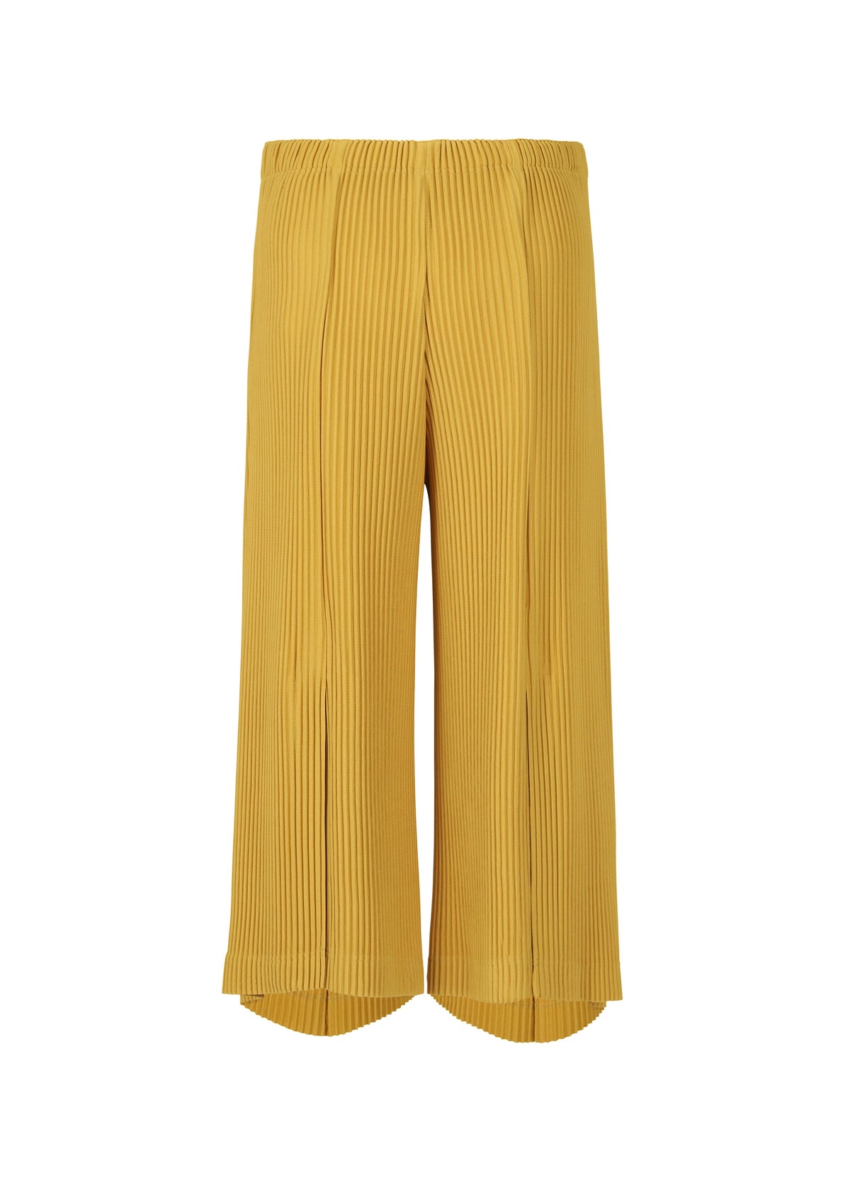A detail shot of the HOMME PLISSÉ ISSEY MIYAKE MC JUNE trousers.