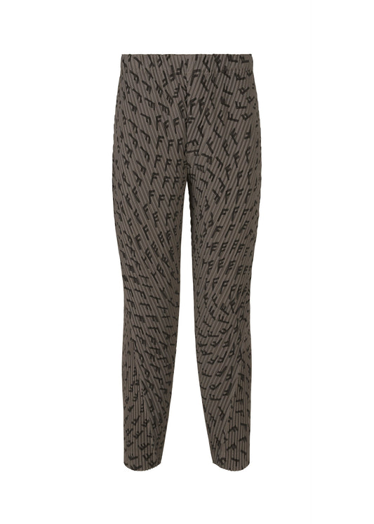 A product shot of the HOMME PLISSÉ ISSEY MIYAKE WIND SPEED trousers in .