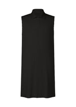 A product shot of the HOMME PLISSÉ ISSEY MIYAKE MC FEBRUARY top in .