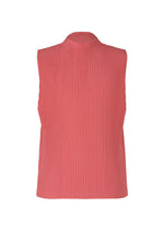 A product shot of the HOMME PLISSÉ ISSEY MIYAKE MC APRIL top in .