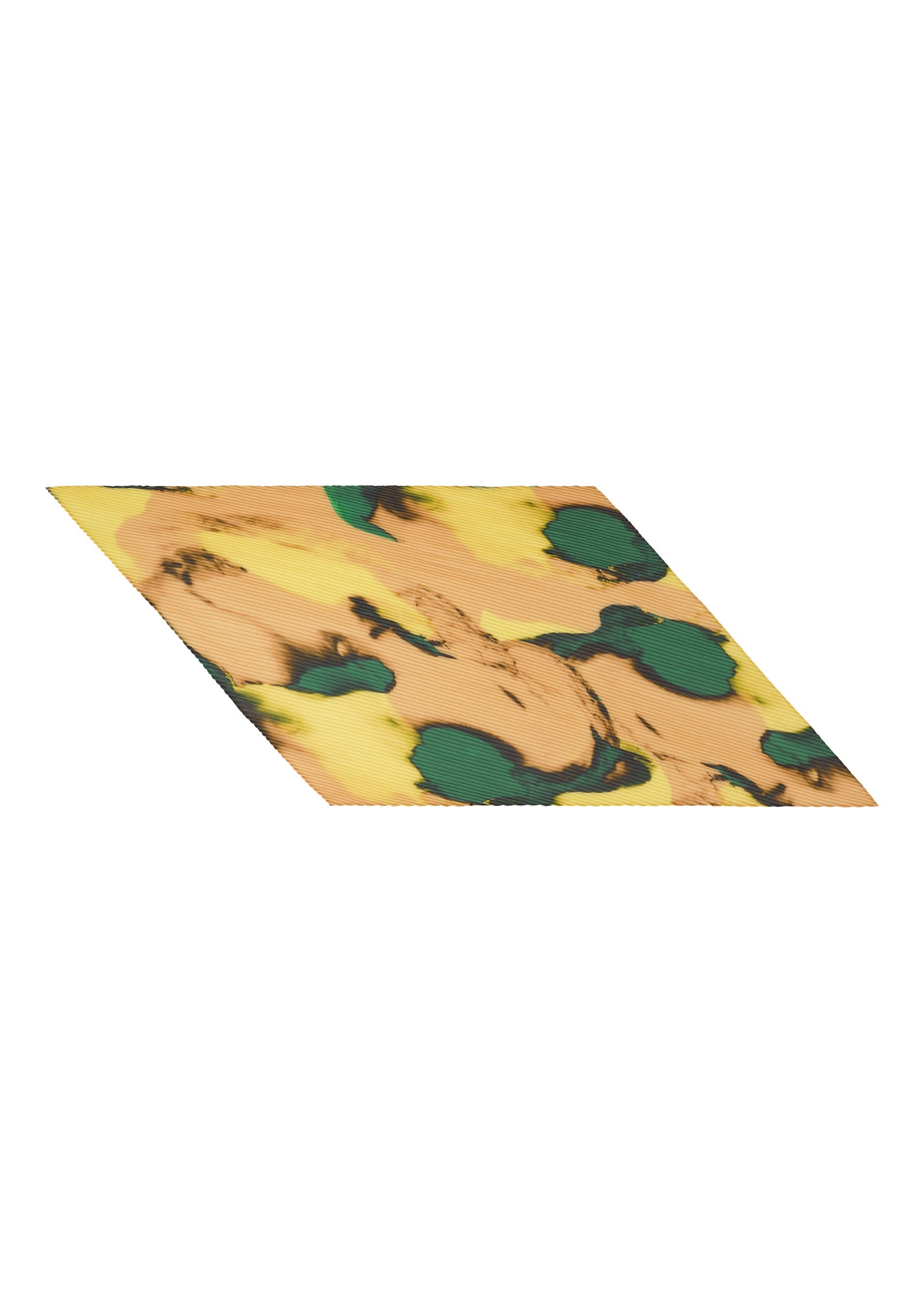 A product shot of the HOMME PLISSÉ ISSEY MIYAKE AGATE SCARF stole in orange beige.