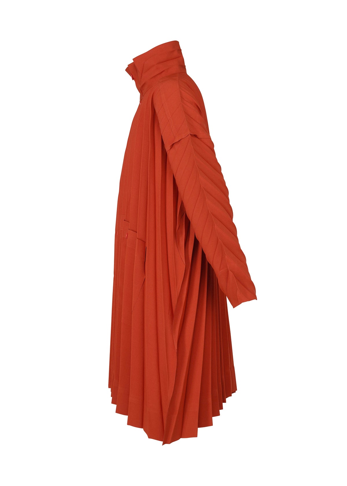 A detail shot of the HOMME PLISSÉ ISSEY MIYAKE EDGE COAT coat.