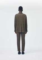 A model wears the HOMME PLISSÉ ISSEY MIYAKE WOOL LIKE LIGHT jacket.