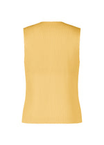 A detail shot of the HOMME PLISSÉ ISSEY MIYAKE KERSEY PLEATS vest.