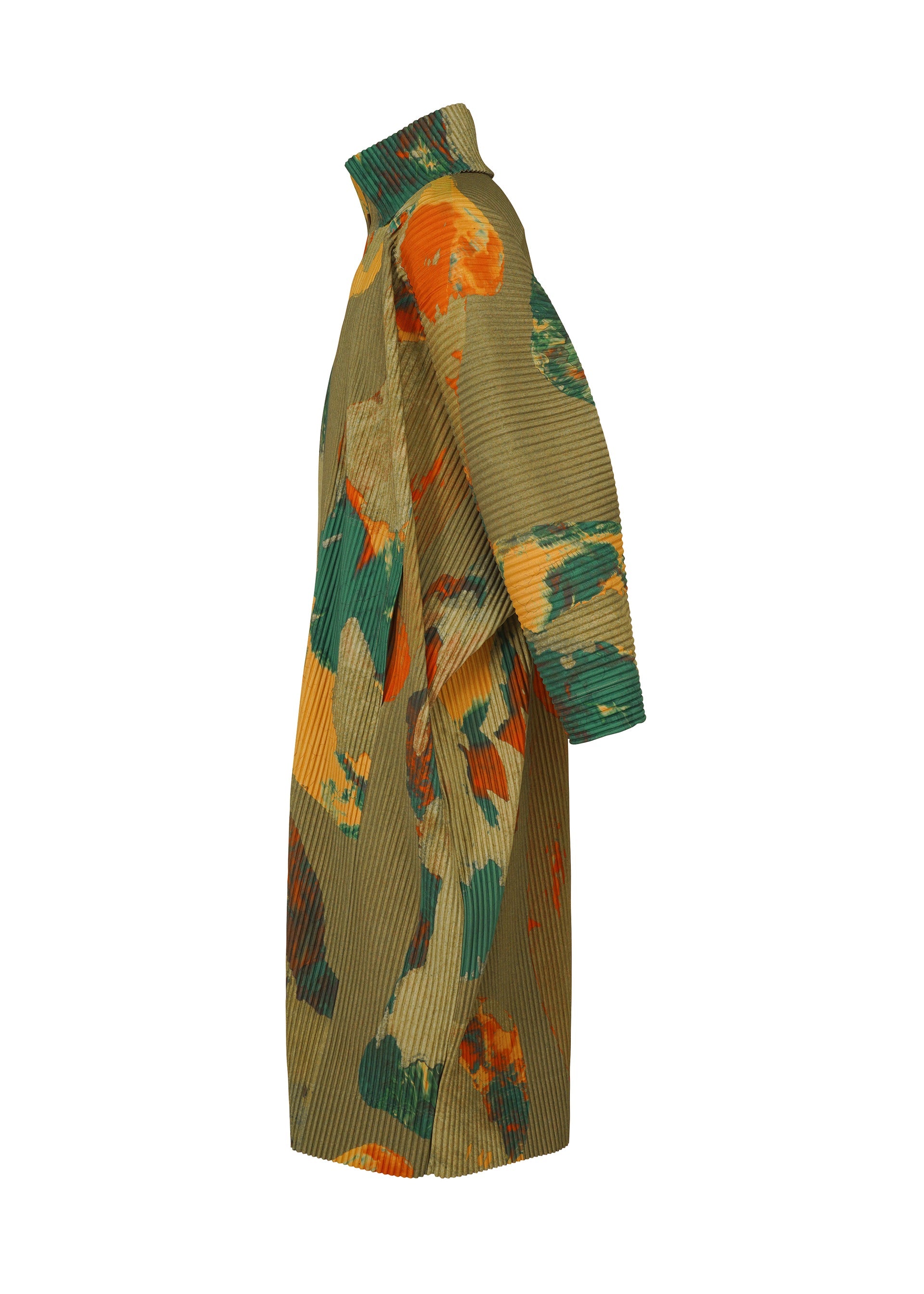 A detail shot of the HOMME PLISSÉ ISSEY MIYAKE PAINTED STONE clothing.