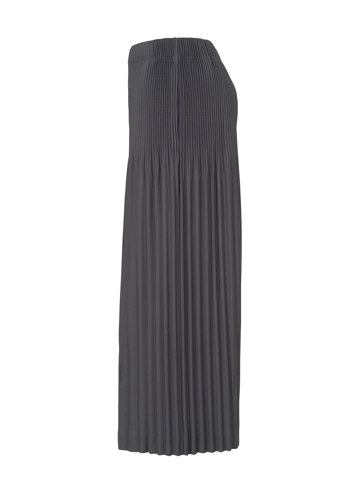 A detail shot of the HOMME PLISSÉ ISSEY MIYAKE MONTHLY COLORS DECEMBER clothing.