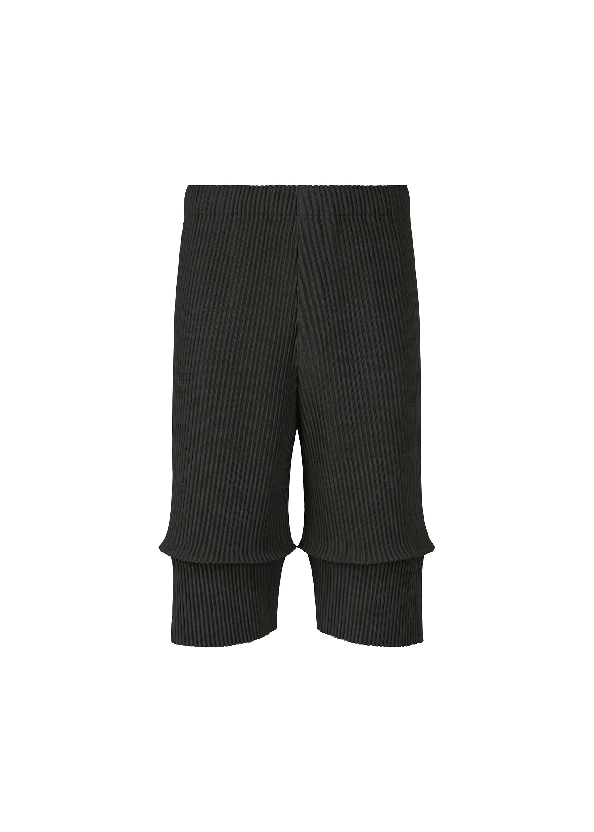 A product shot of the HOMME PLISSÉ ISSEY MIYAKE PLEATS BOTTOMS 2 clothing in black (15).