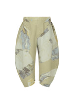 A product shot of the HOMME PLISSÉ ISSEY MIYAKE PAINTED STONE clothing in blue (72).