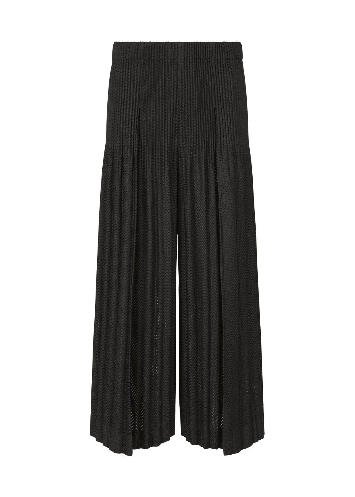 A product shot of the HOMME PLISSÉ ISSEY MIYAKE WICKERWORK MESH trousers in black (15).
