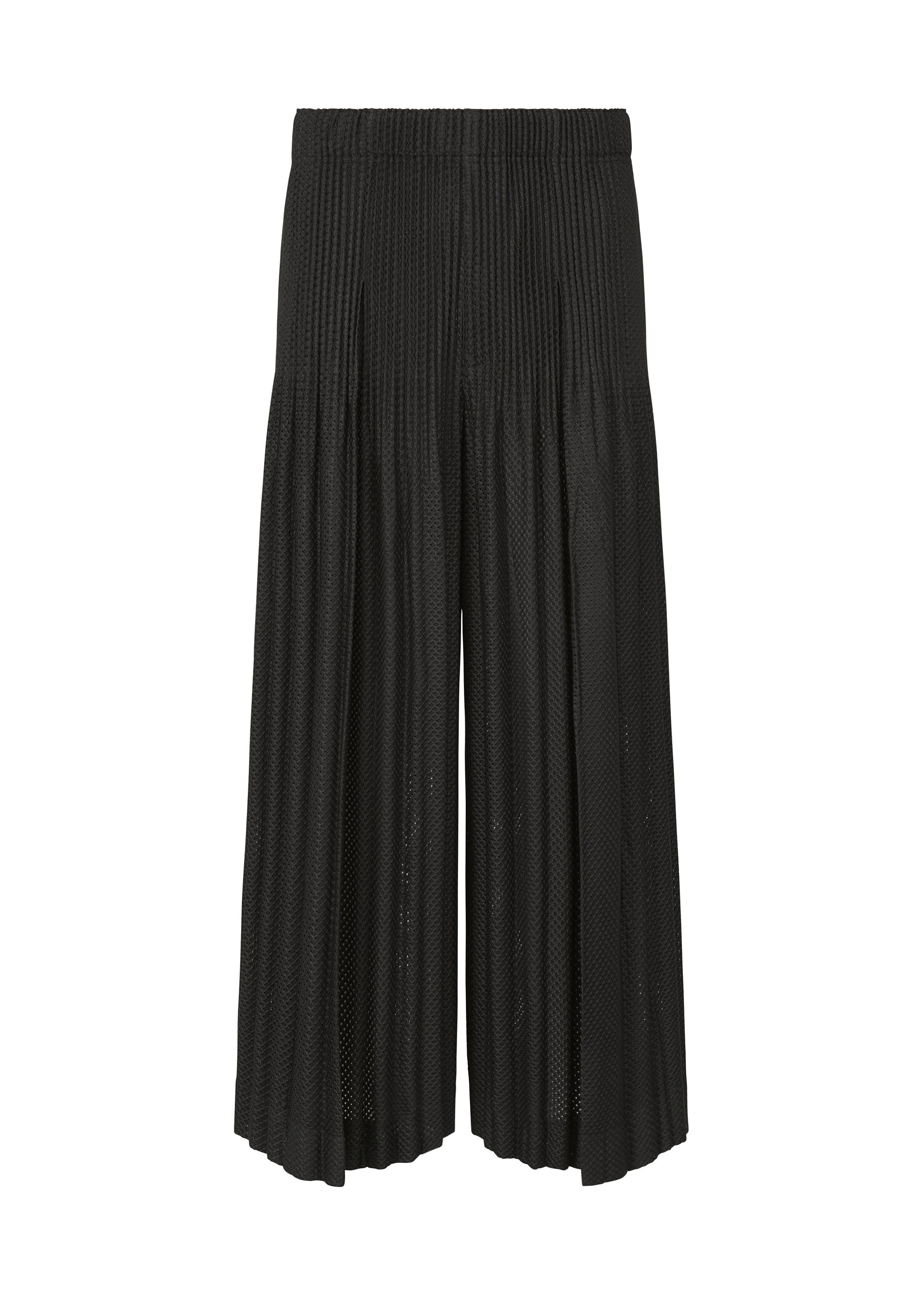 A product shot of the HOMME PLISSÉ ISSEY MIYAKE WICKERWORK MESH trousers in black (15).