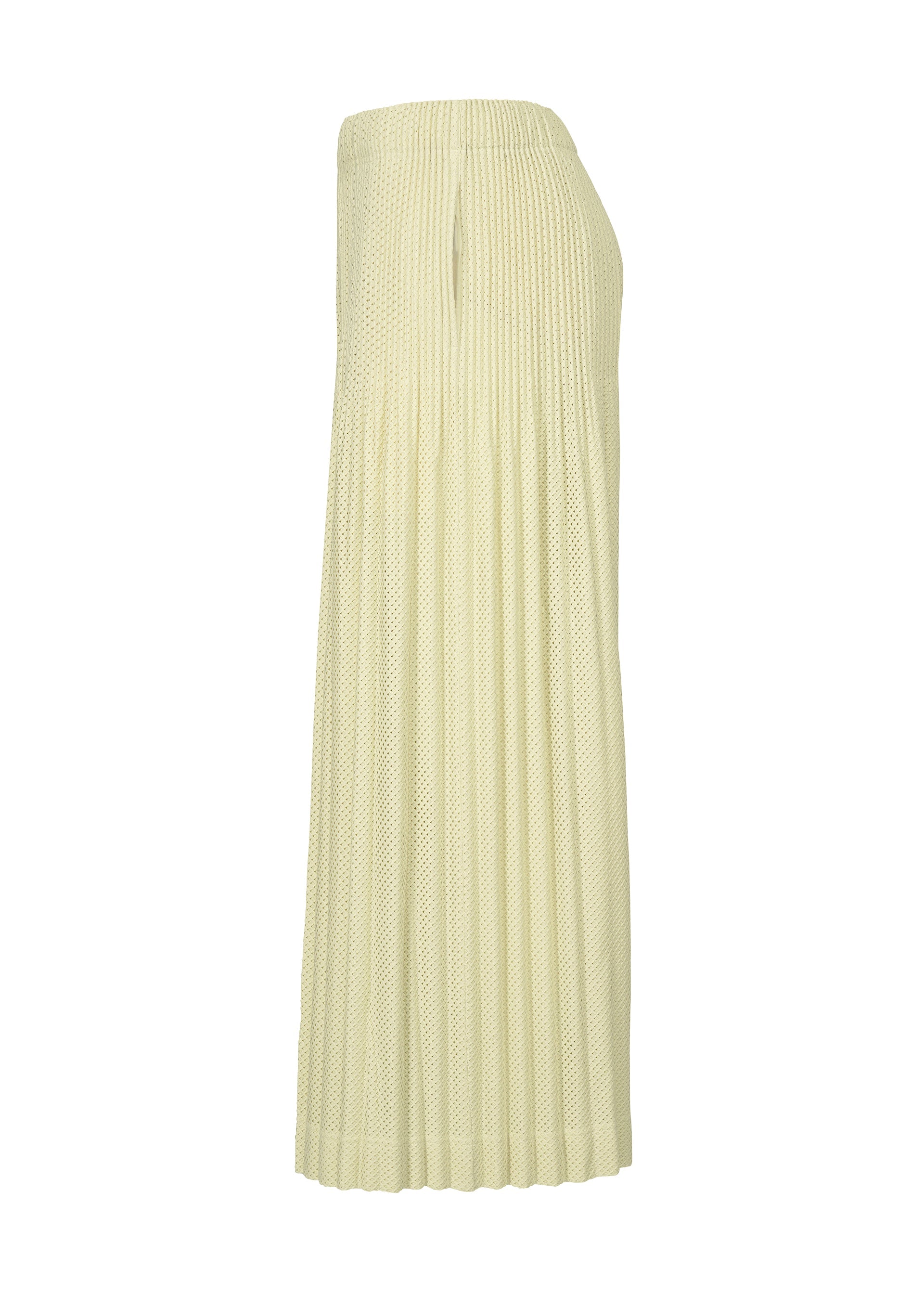 A detail shot of the HOMME PLISSÉ ISSEY MIYAKE WICKERWORK MESH trousers.