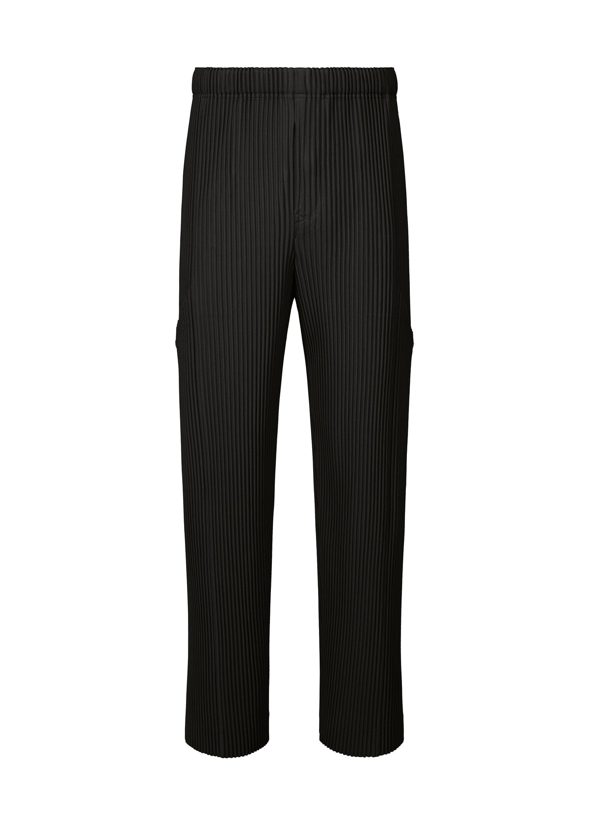 A product shot of the HOMME PLISSÉ ISSEY MIYAKE QUARRY trousers in black (15).