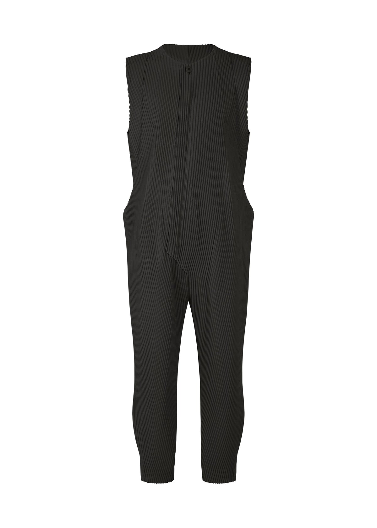 A product shot of the HOMME PLISSÉ ISSEY MIYAKE PLEATS BOTTOMS 2 clothing in black (15).