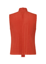 A detail shot of the HOMME PLISSÉ ISSEY MIYAKE MONTHLY COLORS SEPTEMBER top.